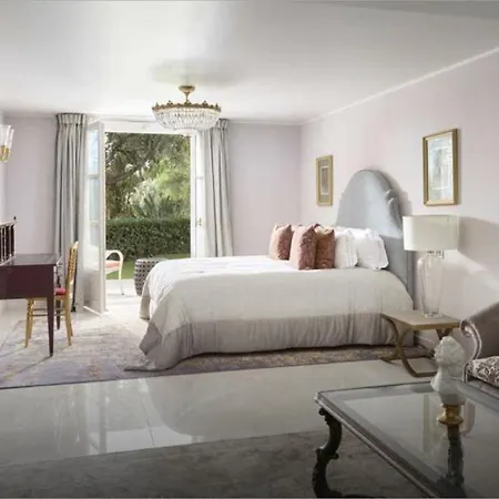 Villa La *